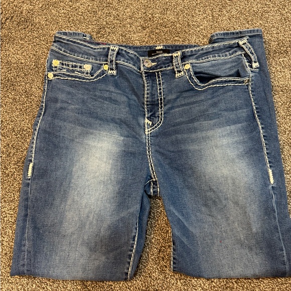 True Religion “ HALLE” jeans - Picture 3 of 6